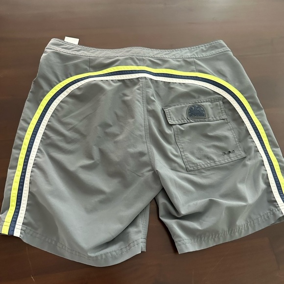 Sundek
Poly Stretch Swim Trunk Medium Grey - Picture 6 of 9